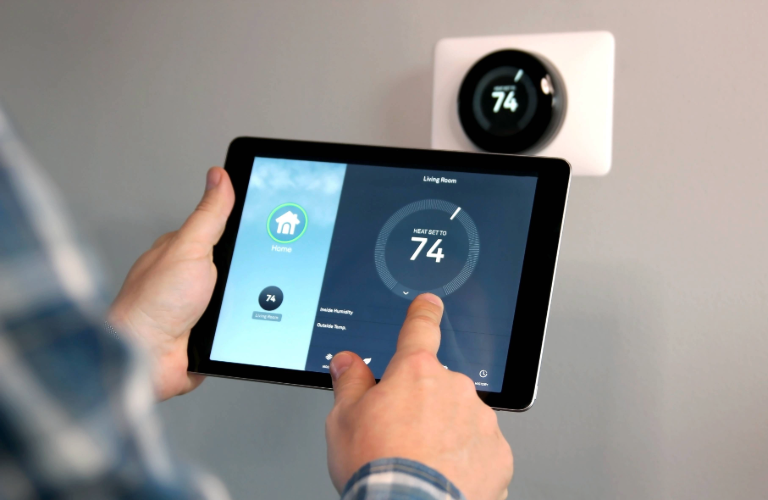 Consumer electronics tablet hero v2 768x500