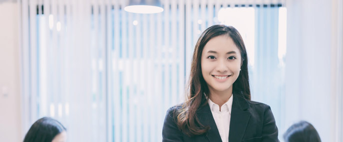 Asian_Business_Women_And_Group